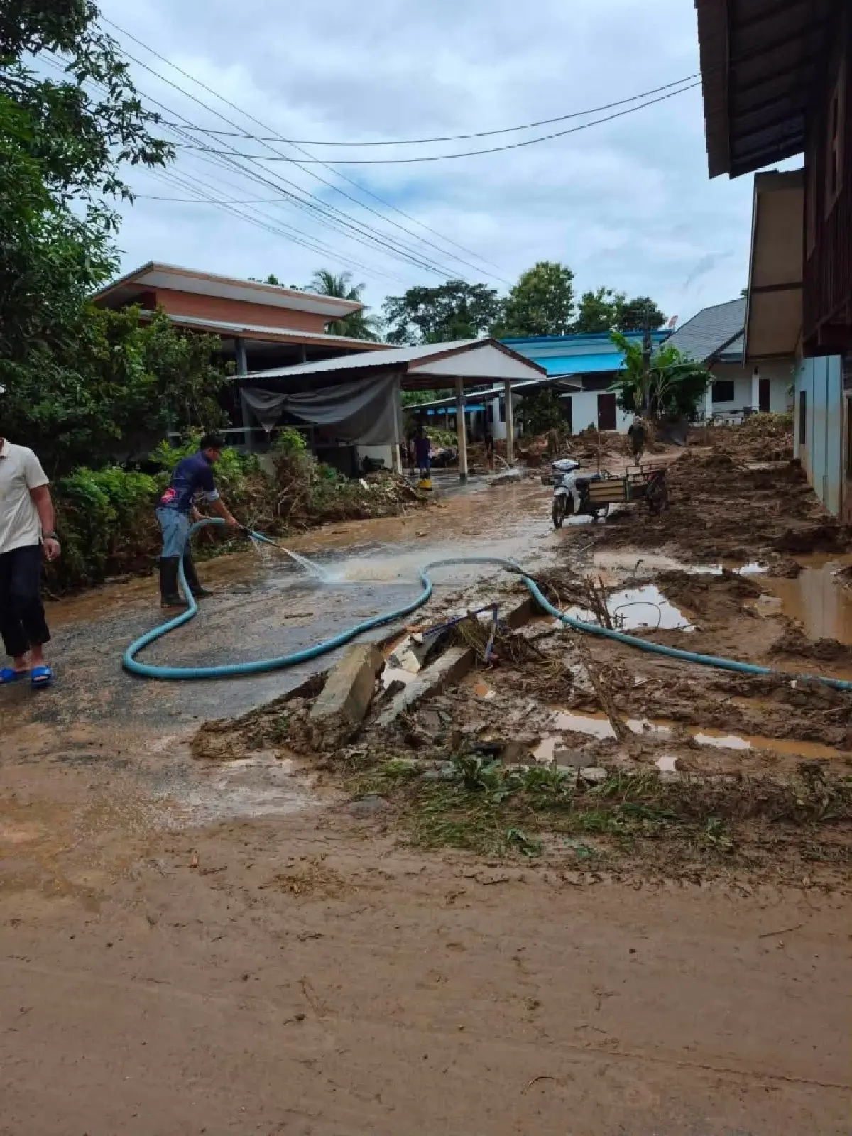 เฝ้าระวัง ฝนตกหนัก-มวลน้ำเหนือ จังหวัดท้ายน้ำเตรียมรับมือ น้ำท่วมกระทบ 6.6 พันครัวเรือน