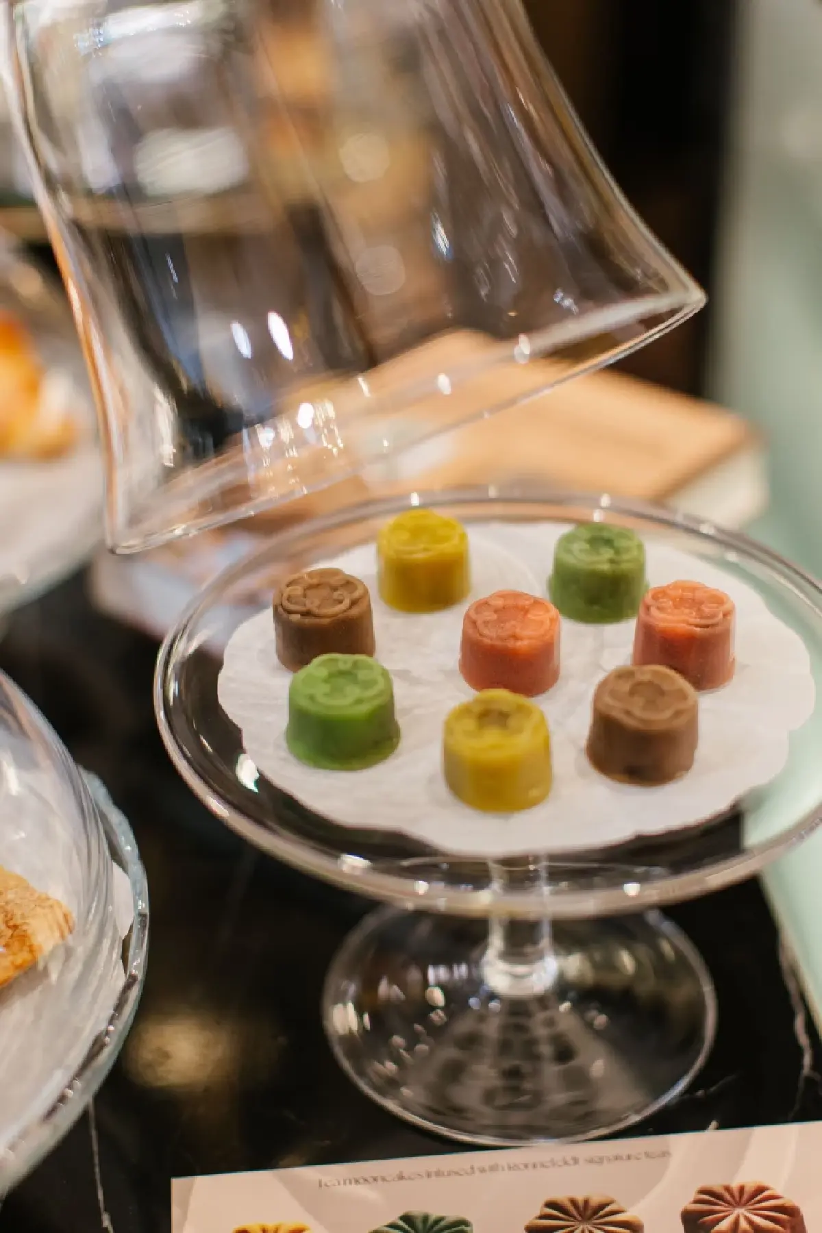 Gaysorn Village เปิดตัว Mooncake Collaboration ผสานศิลปะขนมหวานกับชา 200 ปี