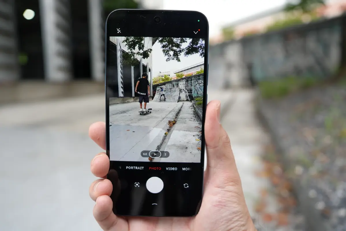 อินโทรเวิร์ตหนีไป! รีวิว Nothing Phone (4b) มือถือที่ใช้แล้วจะมีแต่คนทัก
