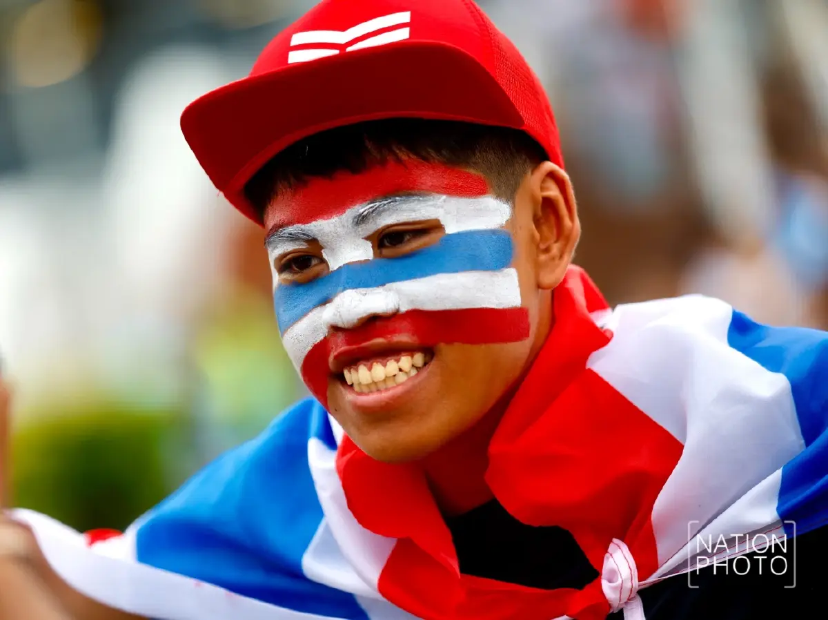 คึกคัก! แฟนบอลไทย-เวียดนามฝ่าฝนแน่นราชมังฯ ลุ้นชิง ASEAN Cup 2026 นัดแรก