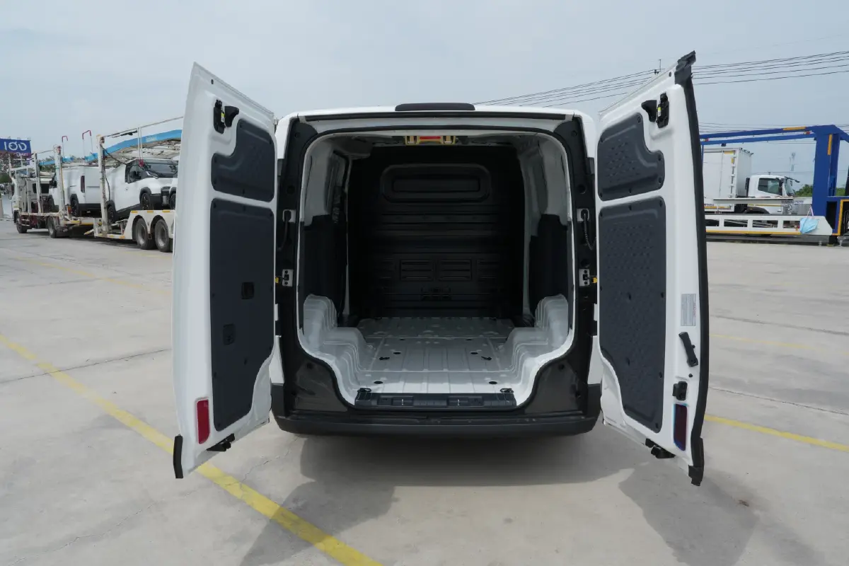 เกีย เสริมตลาดรถพาณิชย์ ‘PV5’ เปิดแผนรถใหม่ 5 รุ่น ดันยอดหมื่นคัน