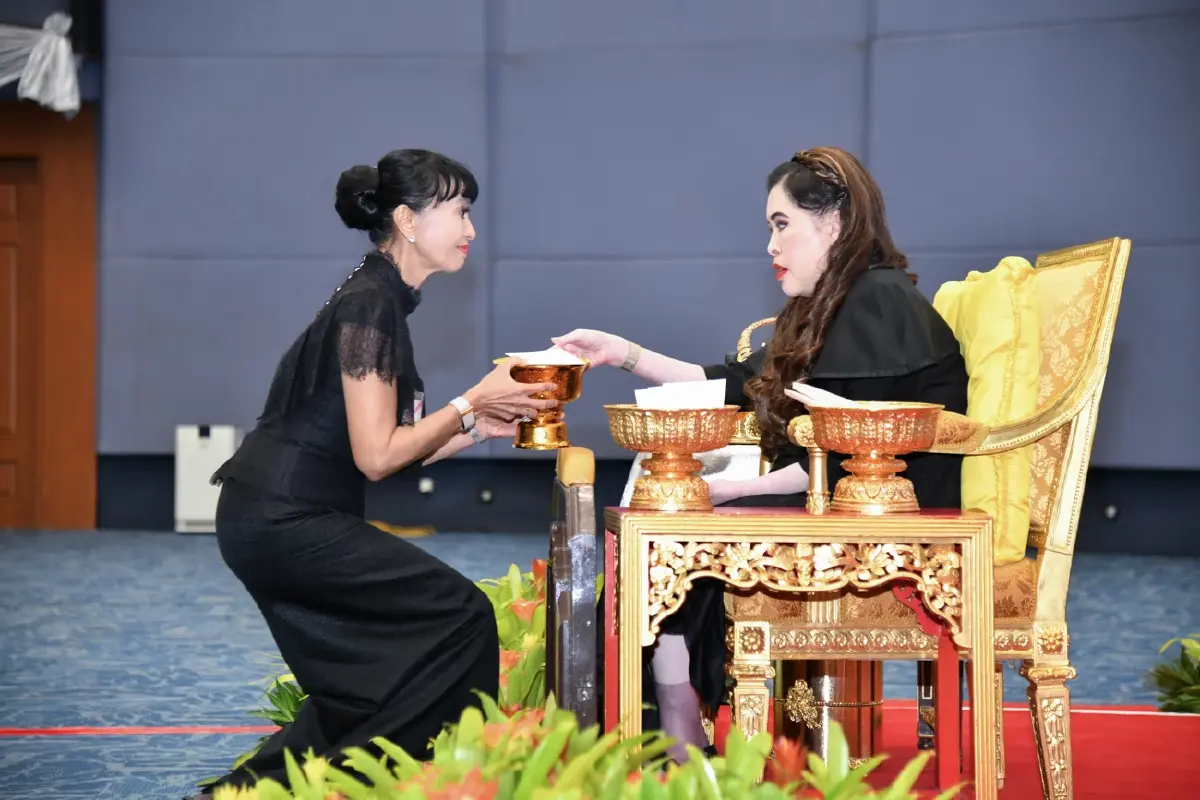 กรมพระศรีสวางควัฒน ทรงรับการทูลเกล้าฯ ถวายเงิน 'กองทุนหทัยทิพย์'