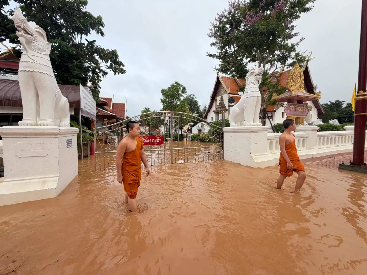 น้ำท่วมน่าน 2569 มวลน้ำทะลักเข้า 'วัดภูมินทร์' เตือนเหนือ รับมือฝนซ้ำ
