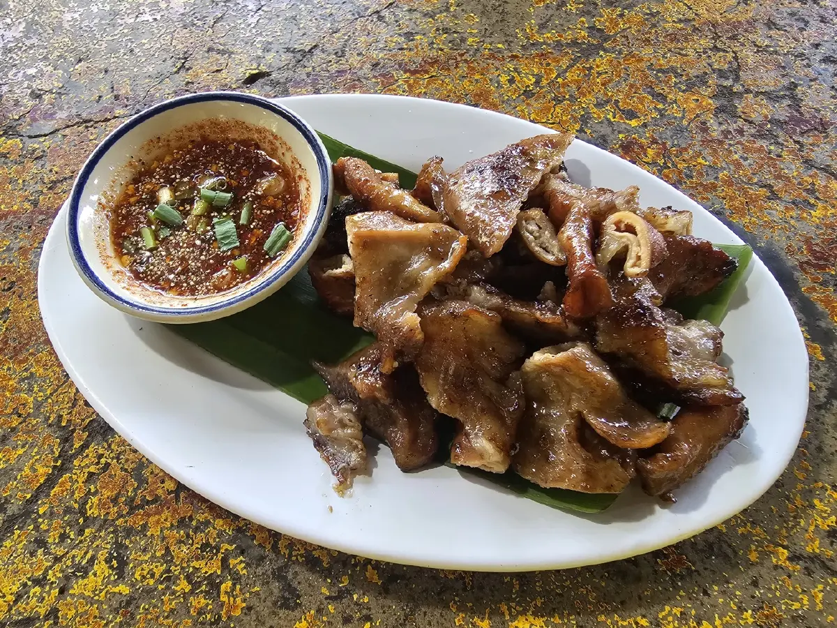 ‘ครัวบ้านเราเอง เขาใหญ่’ อาหารไทย-อีสาน รสมือแม่ แซ่บหลาย