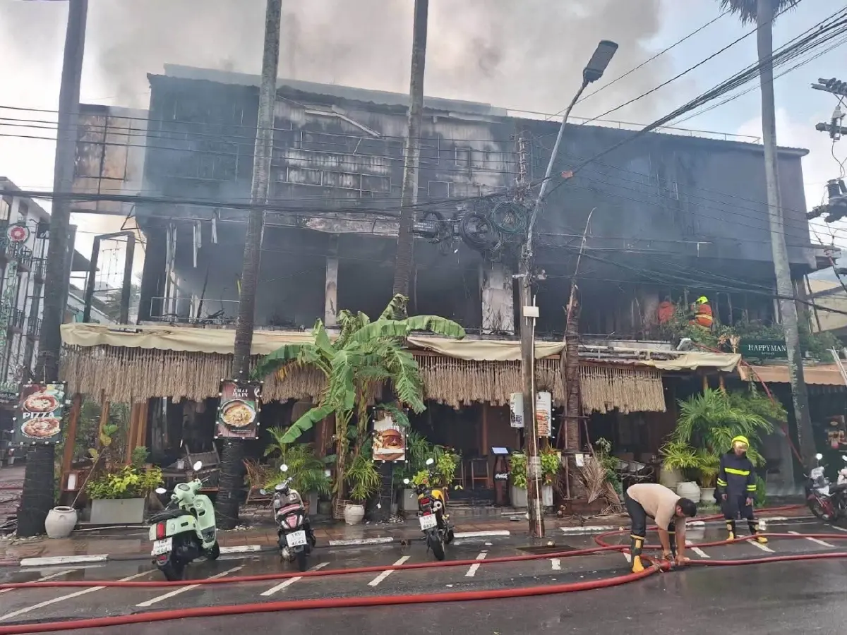 ด่วน ไฟไหม้ร้านอาหารที่ภูเก็ต เร่งหาสาเหตุ-ควบคุมหวั่นเกิดเหตุซ้ำ