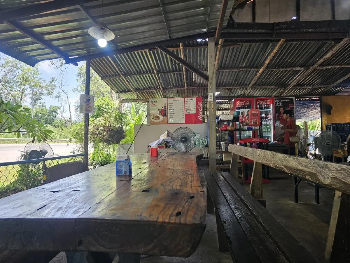 ‘ครัวบ้านเราเอง เขาใหญ่’ อาหารไทย-อีสาน รสมือแม่ แซ่บหลาย