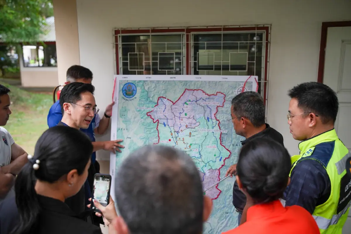 ‘ยศชนัน’ ลุยเดินสายช่วยน้ำท่วม จ.น่าน เร่งผลักดันโครงการแก้น้ำท่วมซ้ำซาก