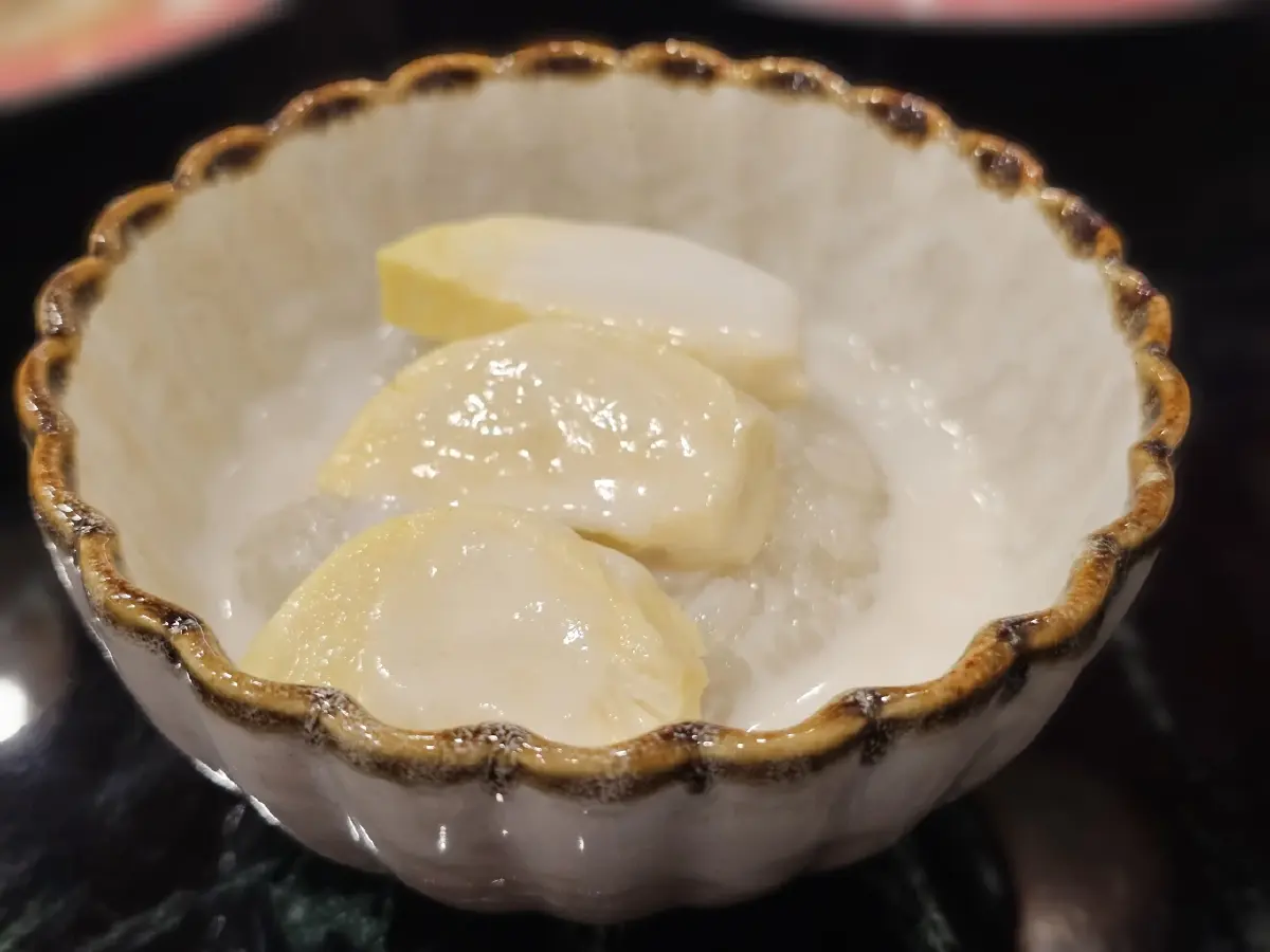 ‘ผัดไทยมันกุ้ง’  ที่ ‘ร้านผัดไทย วันชาติ’  ตลาดบองมาร์เช่  นุ่มอร่อย
