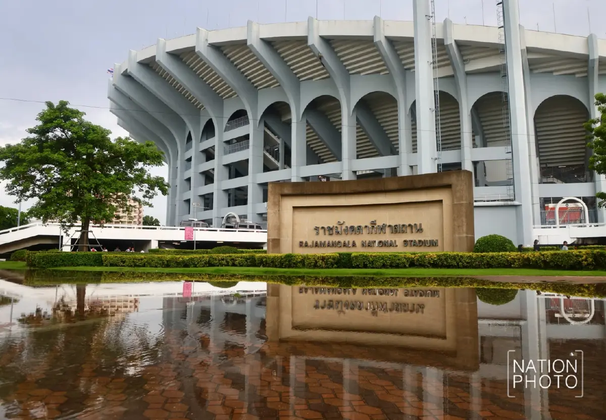 แฟนบอลทยอยเข้าสนามราชมังฯ ร่วมเชียร์ ทีมชาติไทย ดวล สิงคโปร์ ศึก ASEAN Cup 2026