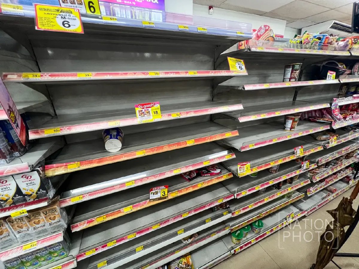 ใครทันใครได้! น้ำท่วมกรุงเทพ 2569 รัชดาฯ โคม่า ตุนอาหาร 7-11 เกลี้ยง พบฝนแช่อีก