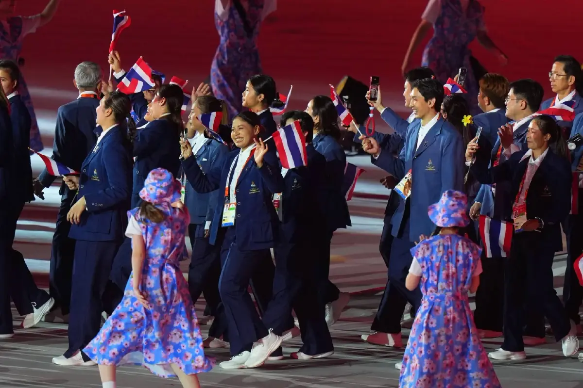 เปิดฉากแล้ว! พิธีเปิดเอเชียนเกมส์ 2026 'ทัดดาว-เฉลิมฉาน' ถือธงชาติไทยนำขบวน