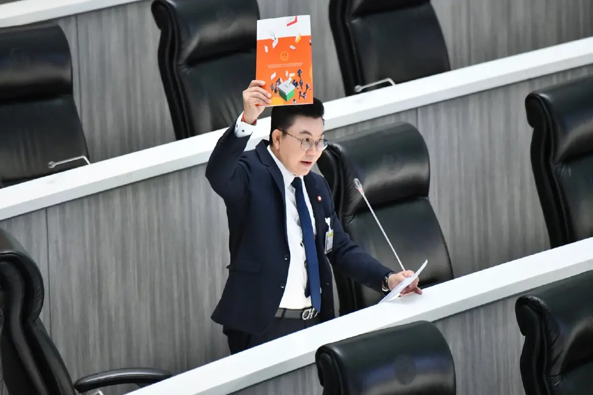 ‘สว.ข้างน้อย’ ผนึก ‘ฝ่ายค้าน’  ชงรื้อ ‘กกต.-ระบบเลือกตั้ง’