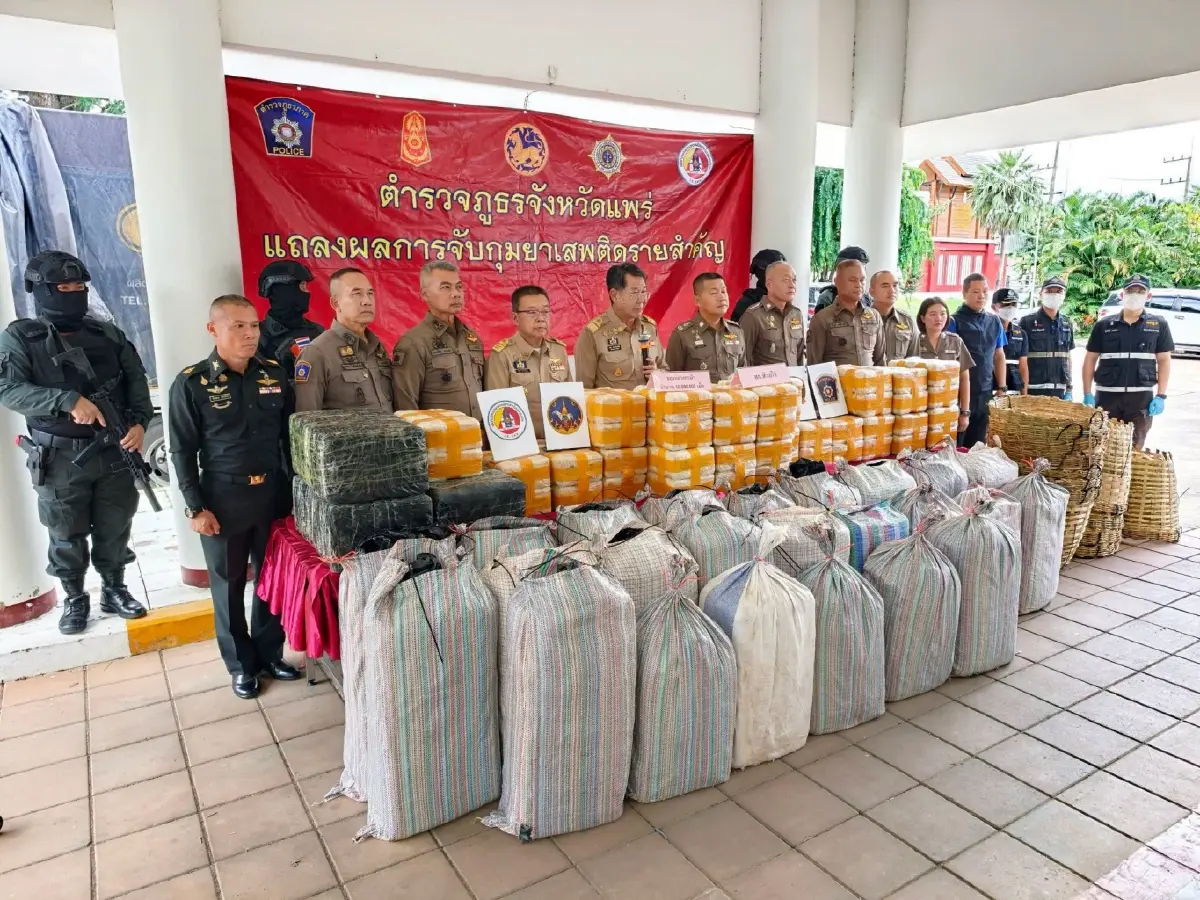 ยึดยาบ้า 10 ล้านเม็ด ซุกรถบรรทุก อำพรางปะปนเข่งจักสานไม้ไผ่