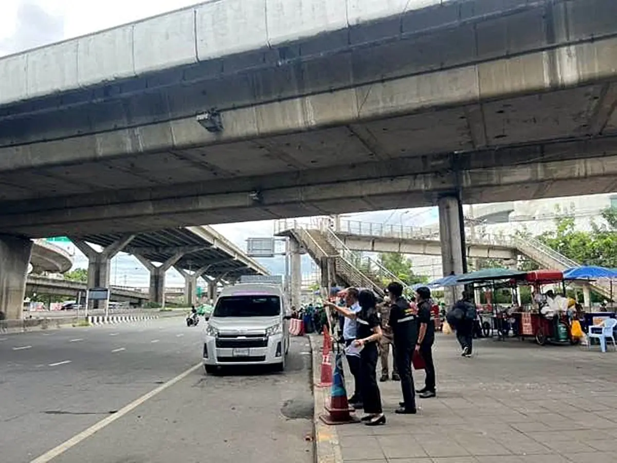 คมนาคม จัดระเบียบแท็กซี่หน้าฟิวเจอร์ฯ รังสิต บังคับใช้กม.เข้ม - ติดกล้อง CCTV AI 8 จุด