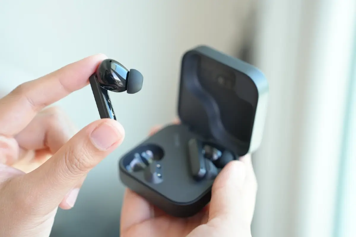 กะทัดรัด เสียงจัดเต็ม! รีวิว 'CMF Buds Neo' หูฟังพลังเบส ราคายิ่งเดอะเบสต์