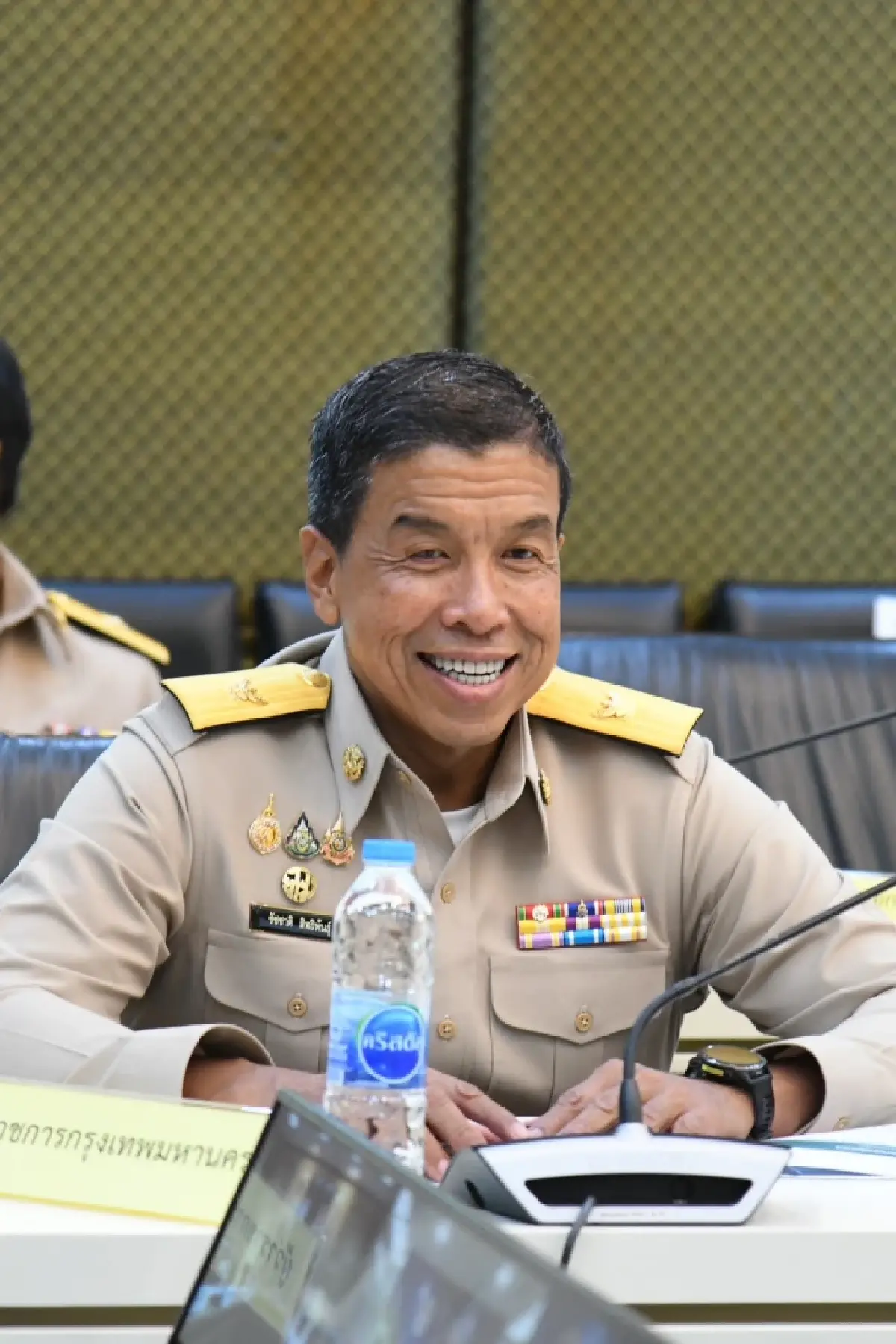 'ชัชชาติ' ถก 'บิ๊ก มท.' หนุนภารกิจสำคัญ ตรวจ Data Center คุมต่างด้าว