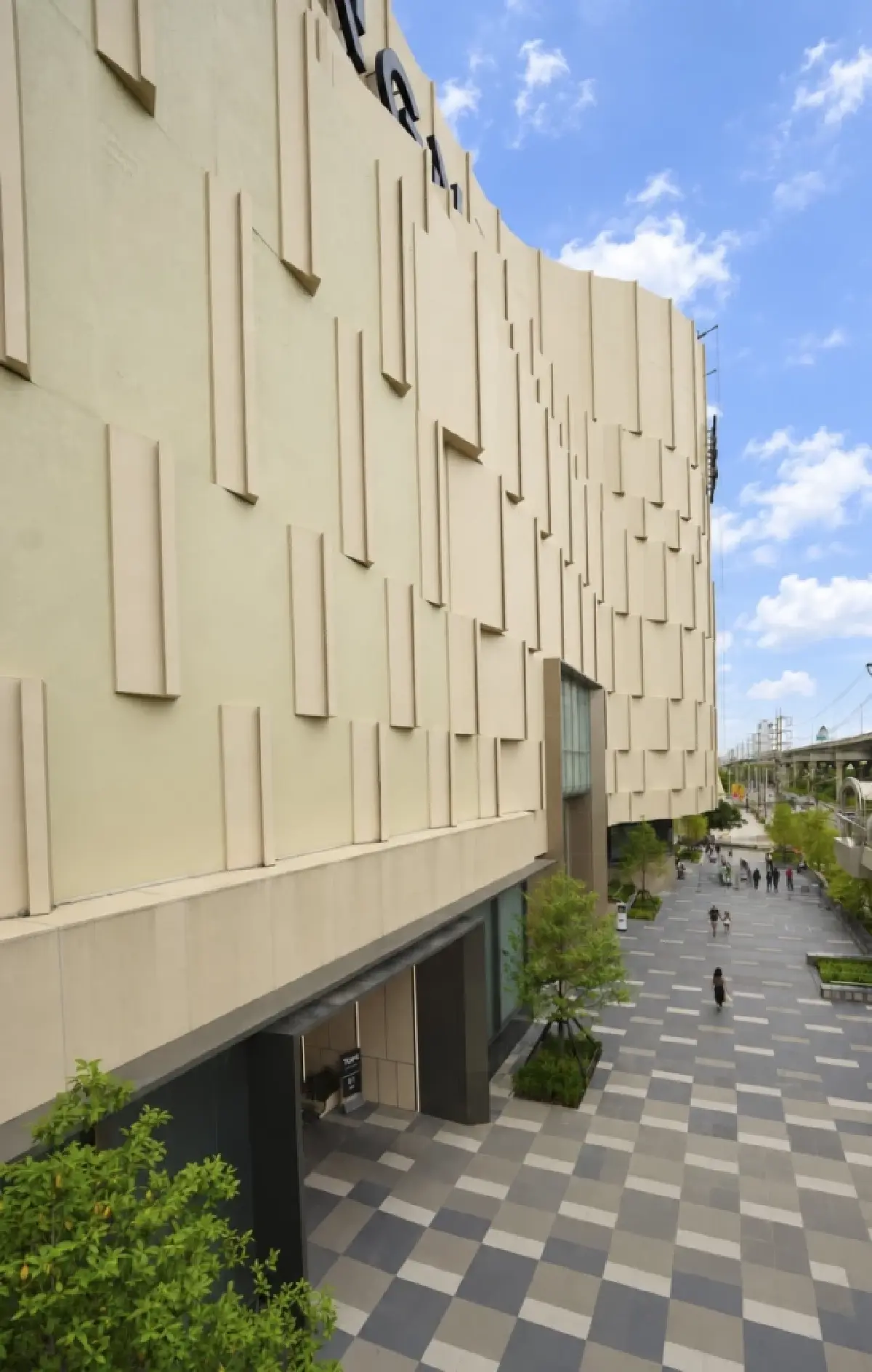 Vibes ใหม่ 'เซ็นทรัล บางนา' Living Gallery อวด New Look เฟสแรก!