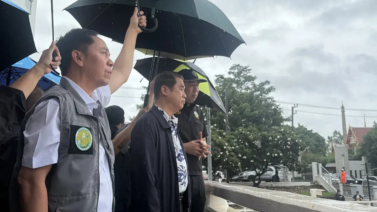 'สุริยะ' กำชับกรมชลประทานเร่งระบายน้ำแก้ปัญหาน้ำท่วมขังเต็มกำลัง