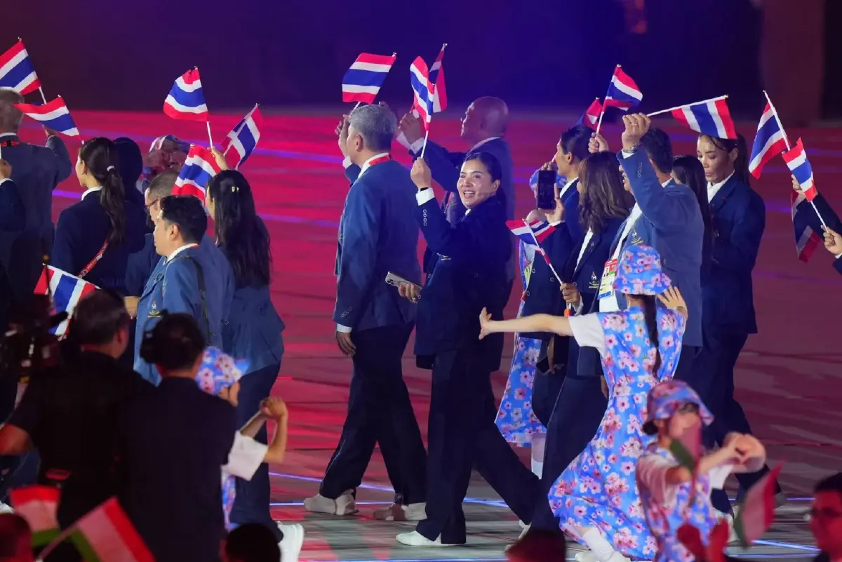 เปิดฉากแล้ว! พิธีเปิดเอเชียนเกมส์ 2026 'ทัดดาว-เฉลิมฉาน' ถือธงชาติไทยนำขบวน