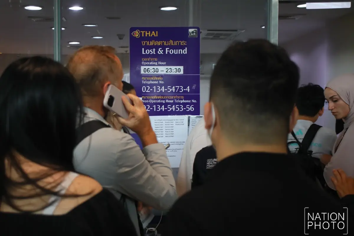 ภาพชุด กระเป๋าสัมภาระตกค้างที่สุวรรณภูมิ การบินไทยล่าช้า