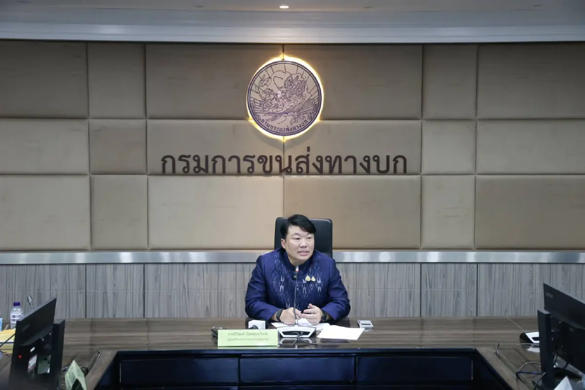 'คมนาคม' ลั่น 1 ต.ค.นี้ คุมเข้มแอปเรียกรถ ชู 'สมุดพก App' ตัดคะแนน
