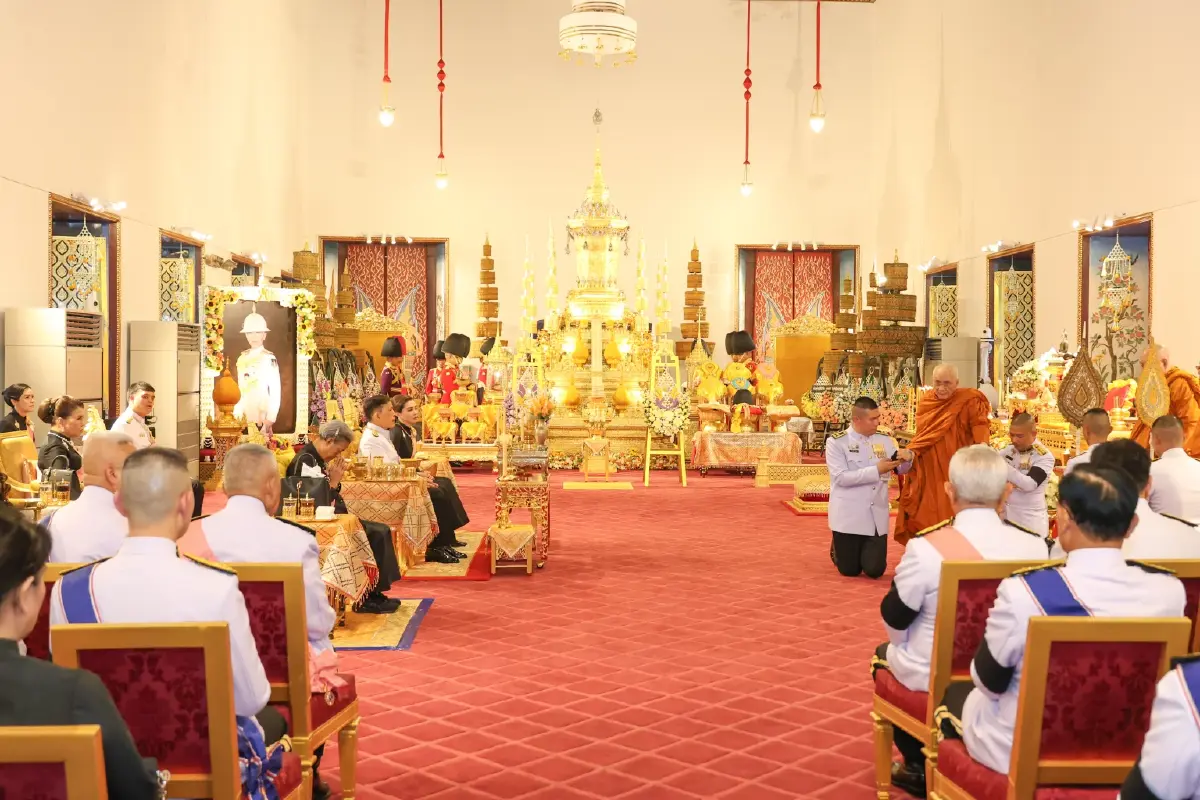 ในหลวง-พระราชินี ทรงบำเพ็ญพระราชกุศลสตมวาร 100 วัน 'เจ้าฟ้าพัชรกิติยาภาฯ'