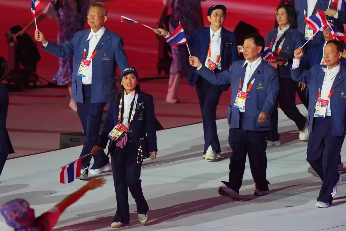 เปิดฉากแล้ว! พิธีเปิดเอเชียนเกมส์ 2026 'ทัดดาว-เฉลิมฉาน' ถือธงชาติไทยนำขบวน