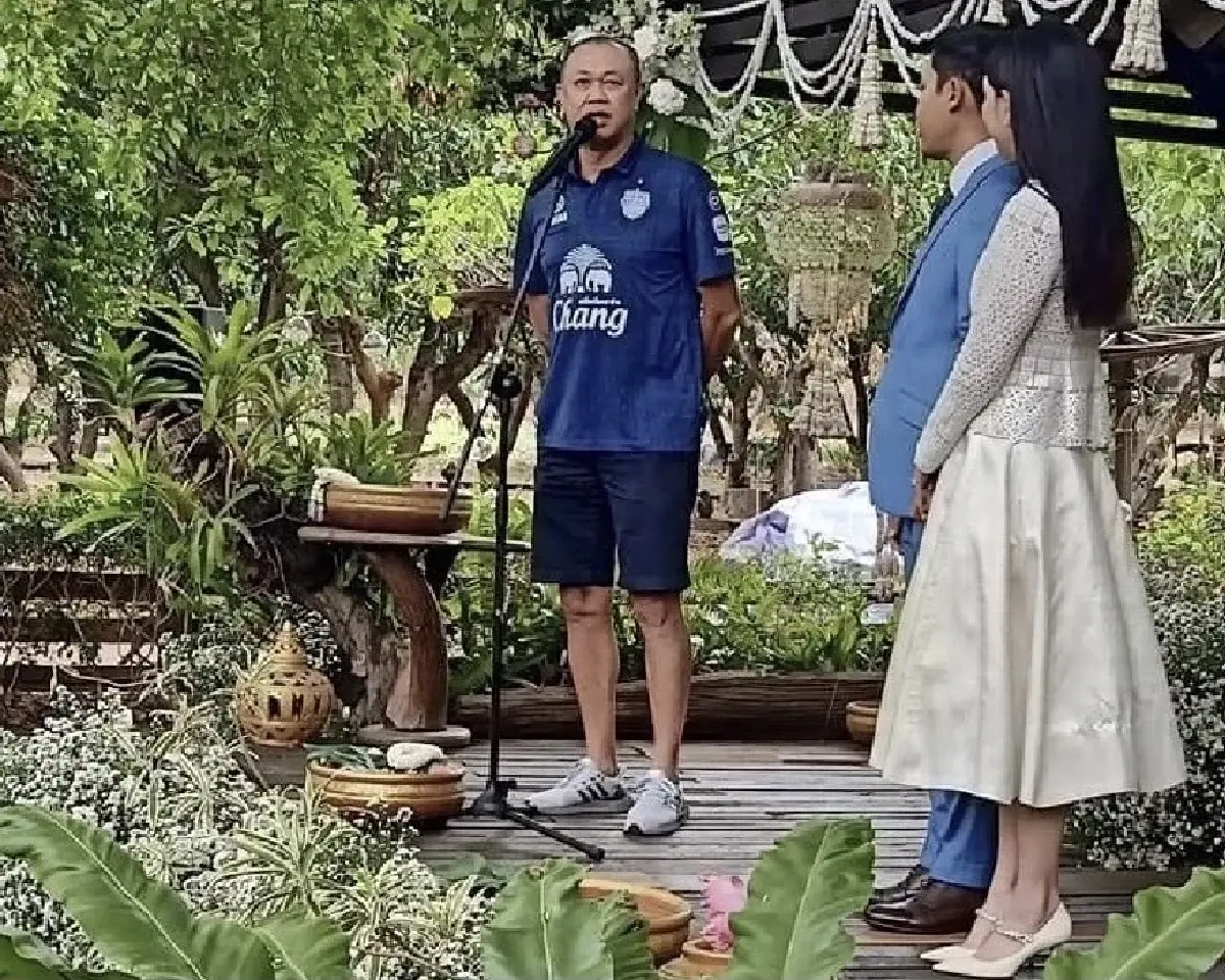 'เอกราช' พลิกชะตา 'น้ำเงิน' เดิมพัน 'จงอางอีสาน' ยึด อบจ.ขอนแก่น