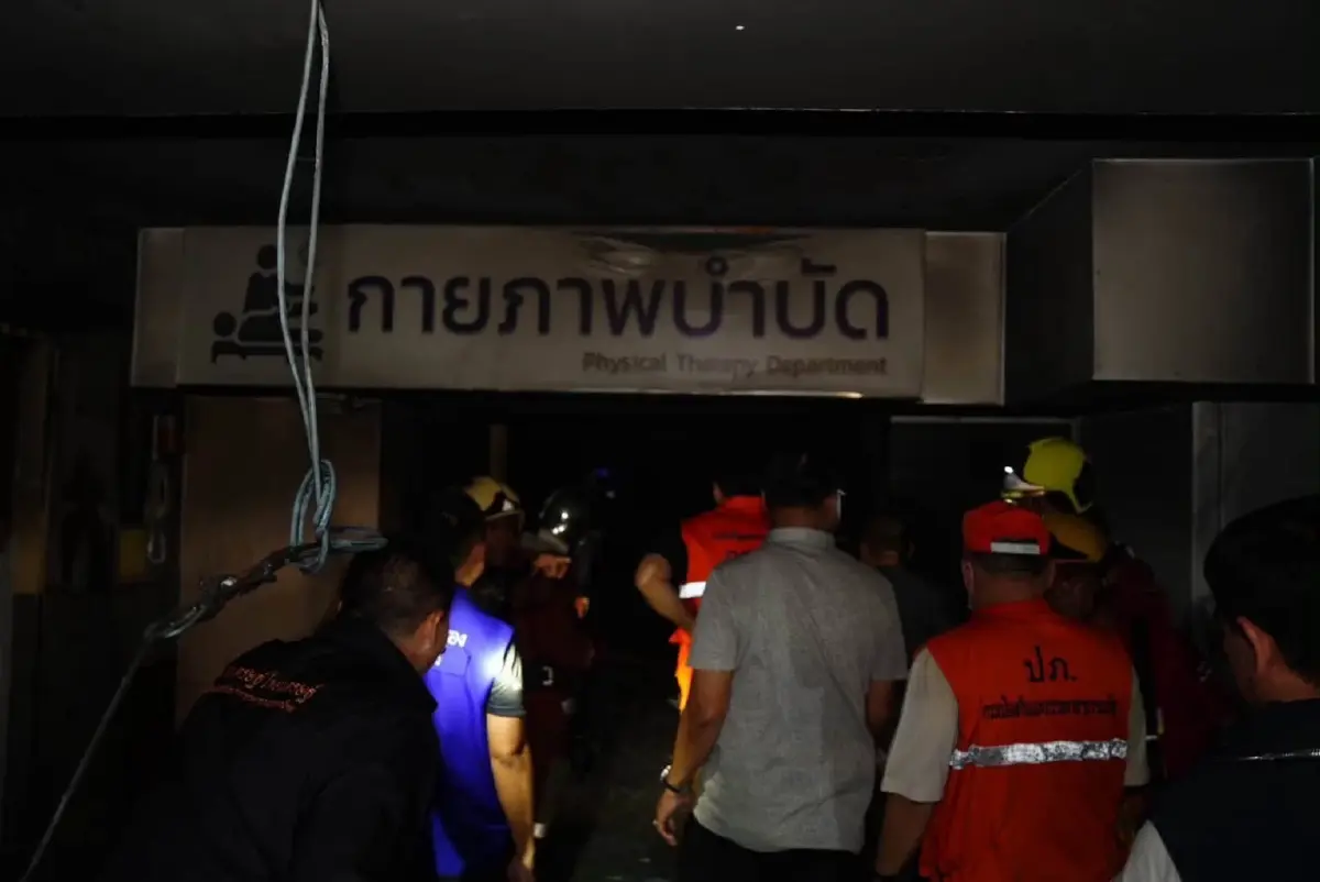 ไฟไหม้ รพ.บ้านแพ้ว คุมได้ 100% เบรกใช้อาคาร รอเช็กความปลอดภัย