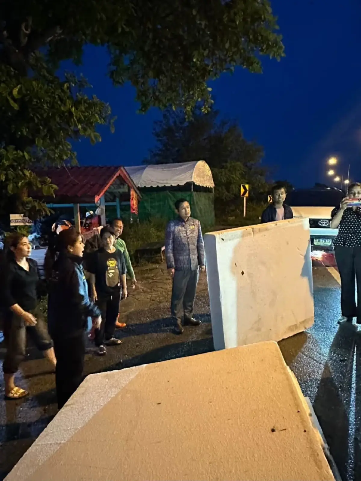 อยุธยาต้องรอด! 6 อำเภอจมหมื่นหลัง 'สส.ภูมิใจไทย' ลุยแจกโฟมสู้ภัย