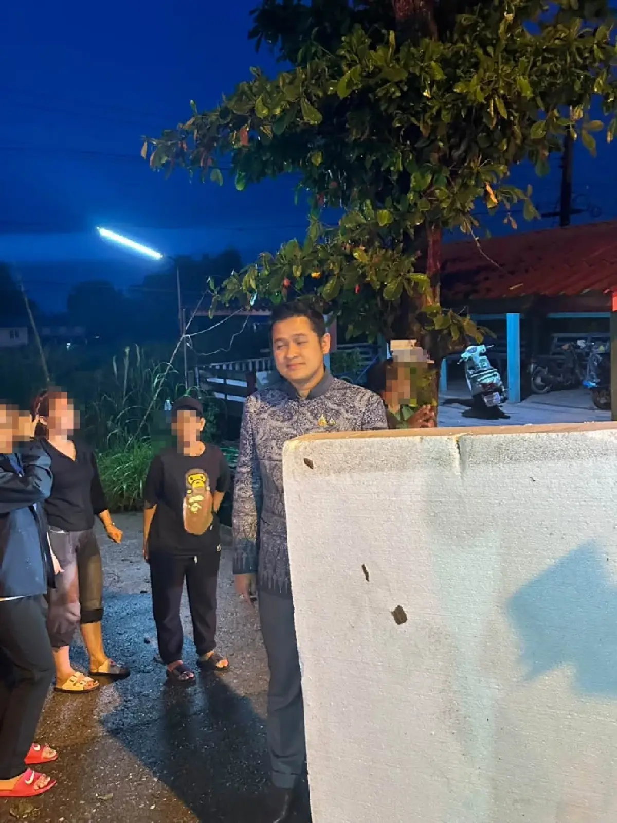 อยุธยาต้องรอด! 6 อำเภอจมหมื่นหลัง 'สส.ภูมิใจไทย' ลุยแจกโฟมสู้ภัย