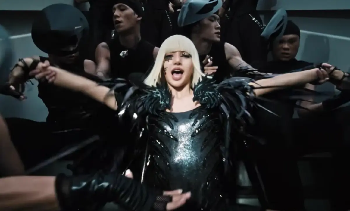 'ลิซ่า LISA' ปล่อย MV 'SaWaDiKa' ขน Soft Power ไทยกระแทกตาคนทั้งโลก