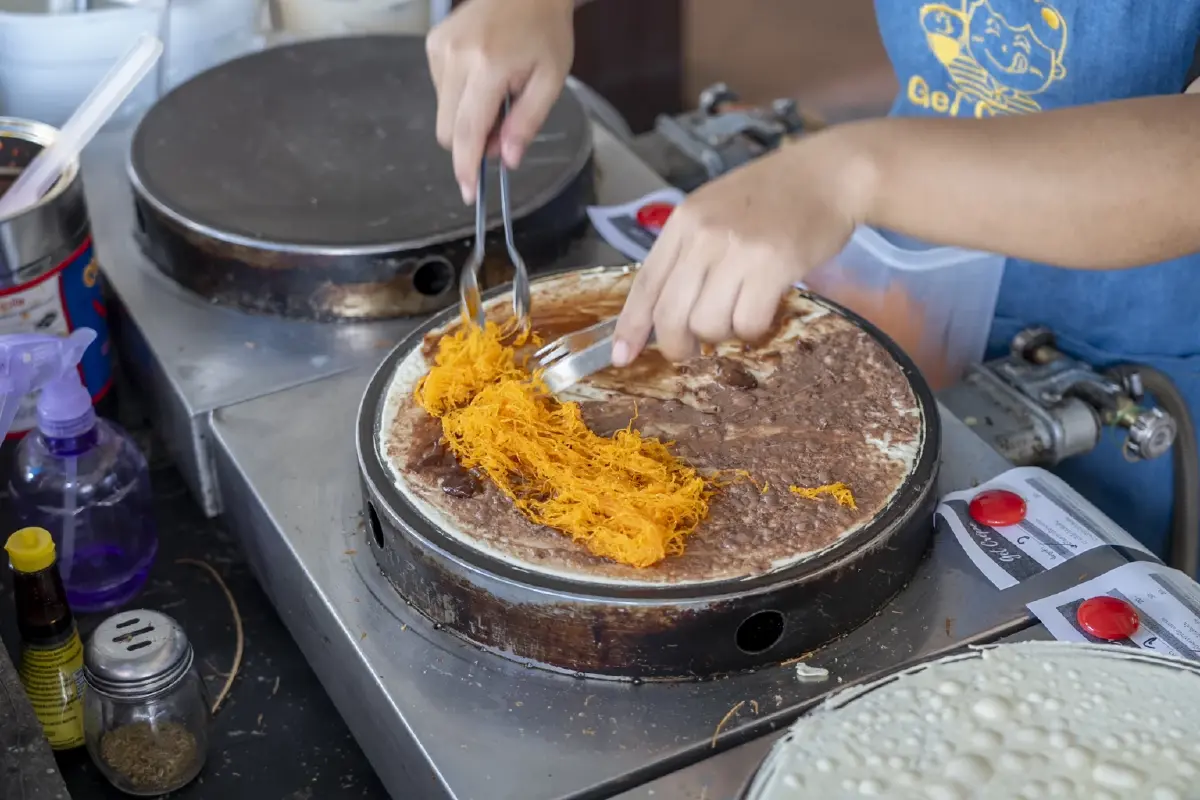 เปิดร้านในซอยลึกเงียบๆ แต่มีรายได้แตะ ‘20 ล้าน’ ทำ 6 แบรนด์ ดักลูกค้าทุกมุม-ทางไหนก็ร้านเรา!