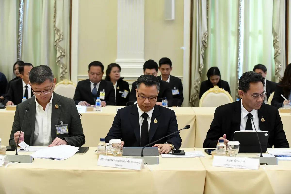 อนุทิน เปิดประชุมบอร์ดนโยบายดาต้าเซ็นเตอร์นัดแรก ชี้รัฐเร่งวางระเบียบ-สร้างสมดุลศก.ดิจิทัล
