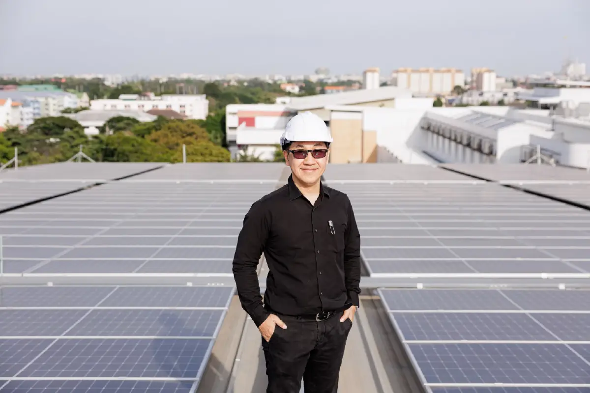 ม.รังสิต ลุยแคมปัสคาร์บอนต่ำ ใช้ AI–พลังงานสะอาด ลดค่าไฟ 24 ล้าน หนุน SDGs