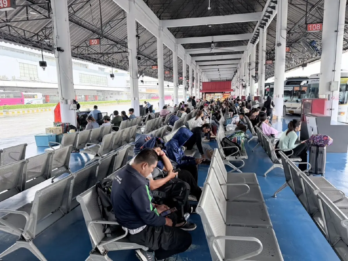 บขส. แจ้งรถร่วมหยุดเดินรถชั่วคราว 5 เส้นทางน้ำท่วมหนัก