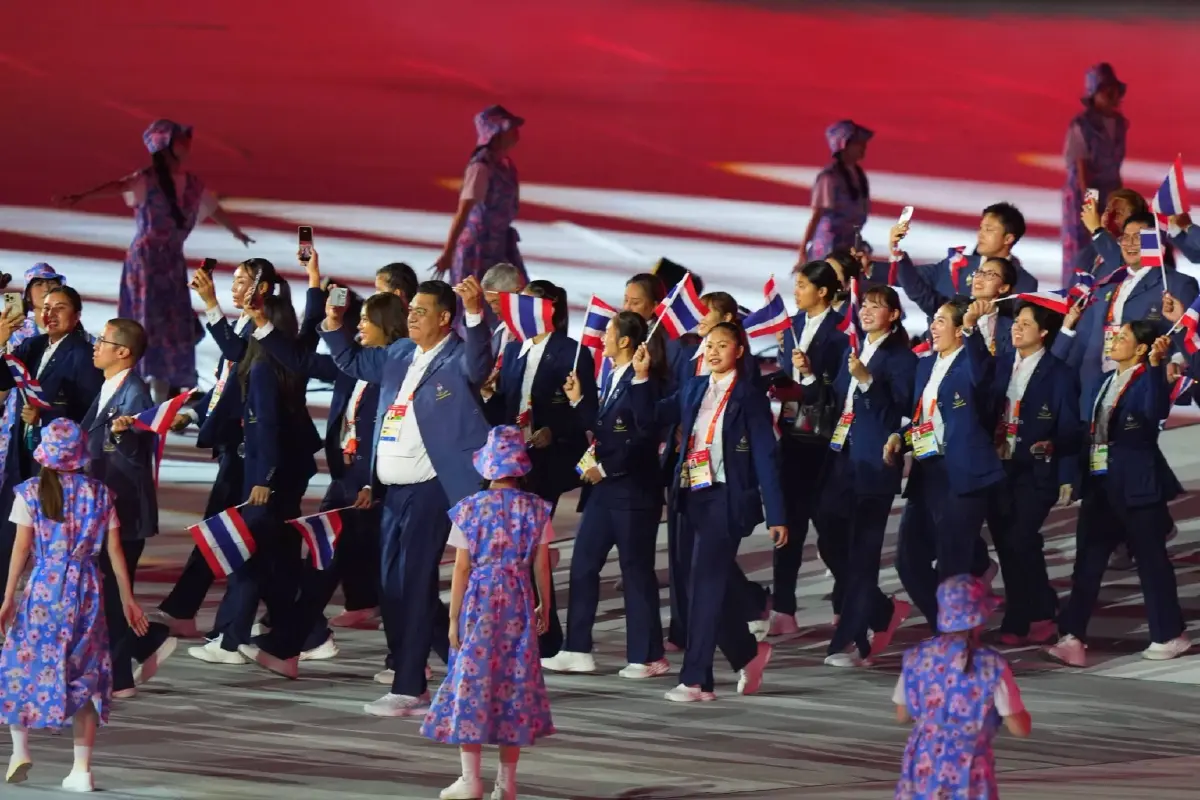 เปิดฉากแล้ว! พิธีเปิดเอเชียนเกมส์ 2026 'ทัดดาว-เฉลิมฉาน' ถือธงชาติไทยนำขบวน
