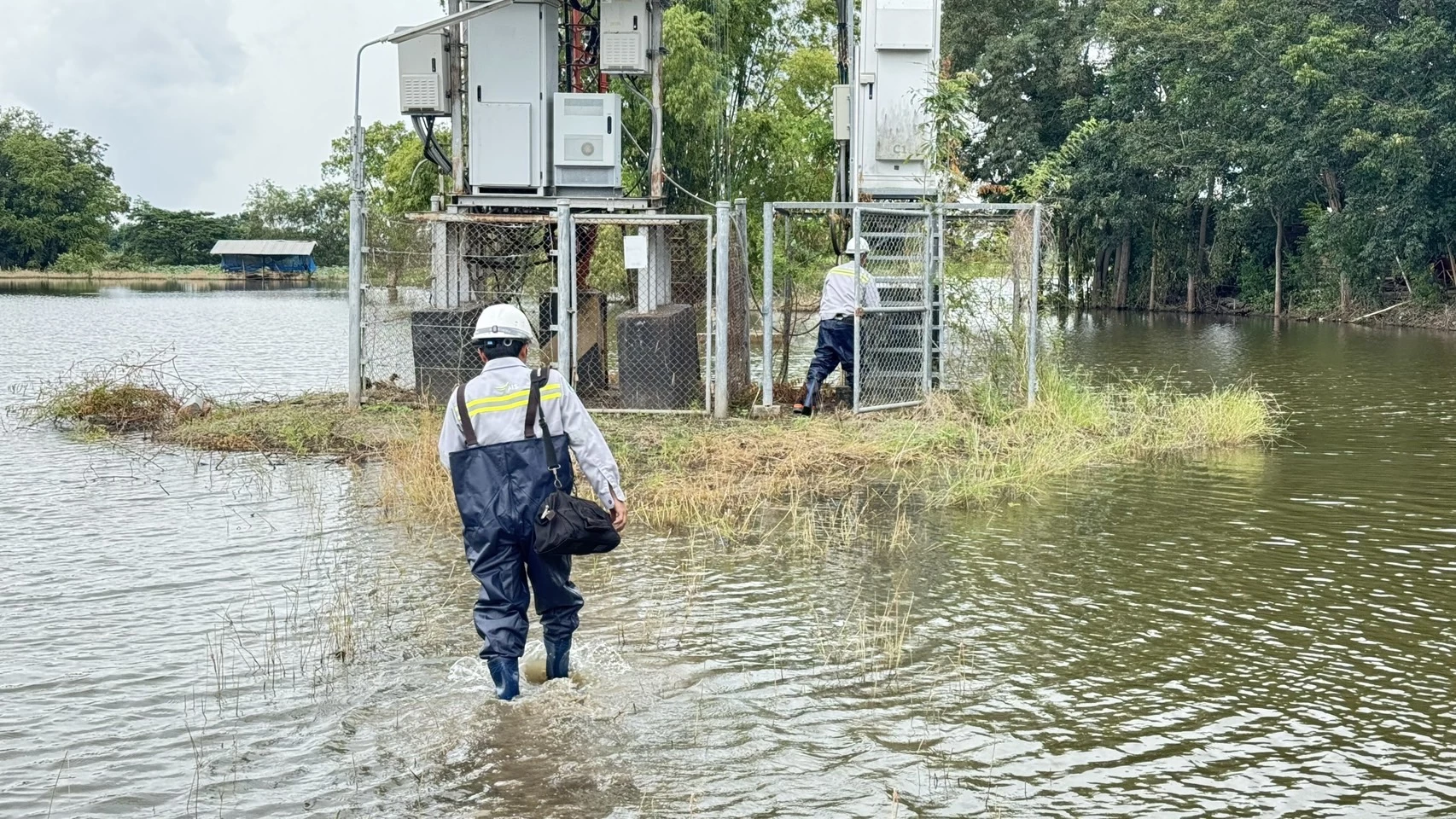 AIS ยกระดับโครงข่ายอัจฉริยะ รับมือฝนหนัก-น้ำท่วมในกทม.พร้อมเฝ้าระวัง 24 ชม.