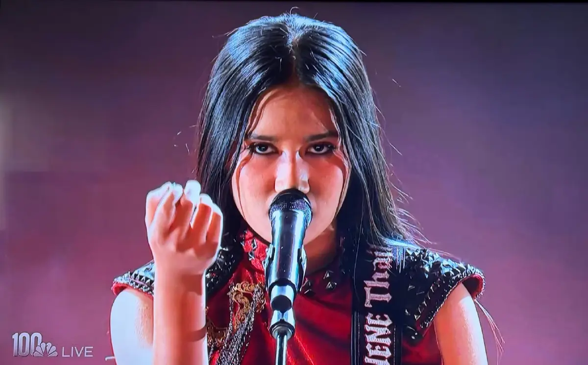 ร้อนแรง ‘เนเน่ รอยัล’ โชว์เพลง Seven Nation Army รอบชิงชนะเลิศ