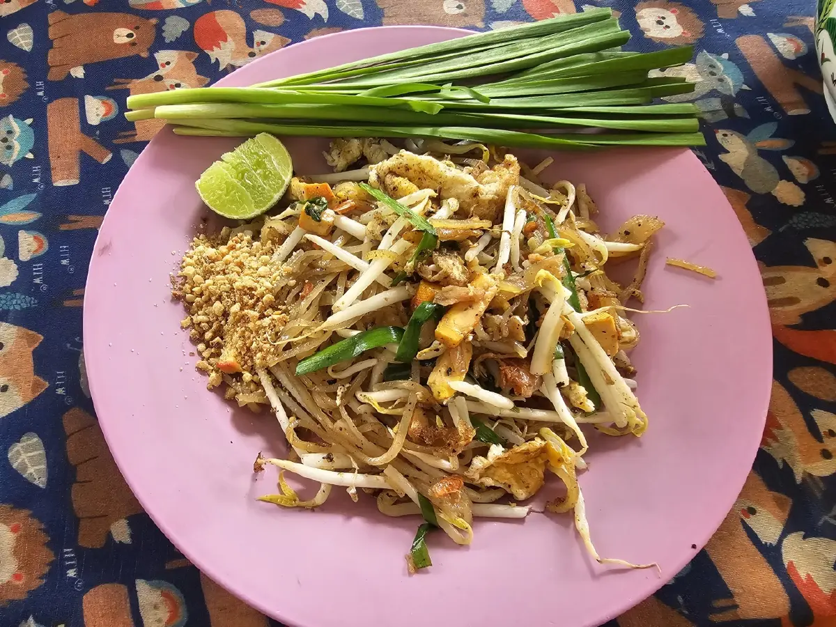 ‘จิตเตาถ่าน’ผัดด้วยเตาถ่าน สไตล์ไทยโบราณ หอมกรุ่น ตำนาน 80 ปี