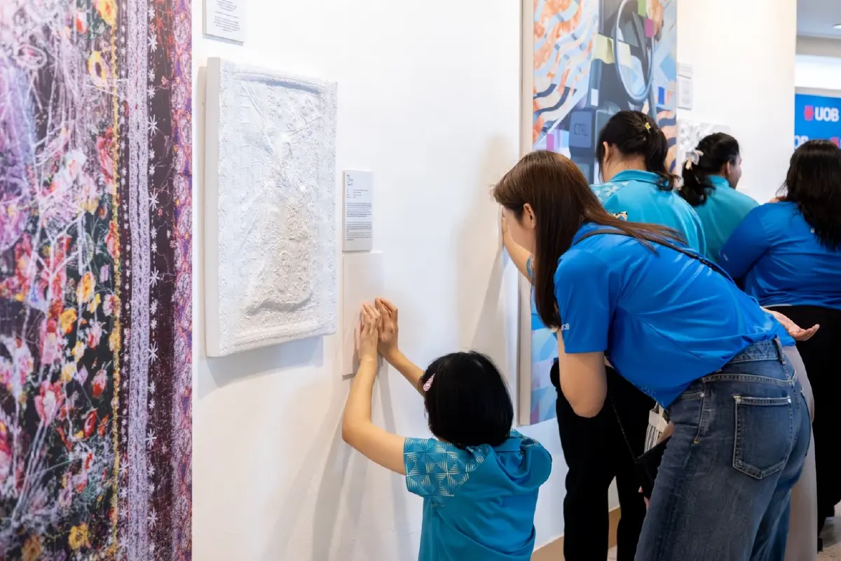 UOB เนรมิต 'ภาพวาดสัมผัสได้' เปิดพื้นที่เสพงานศิลป์ผ่านปลายนิ้ว