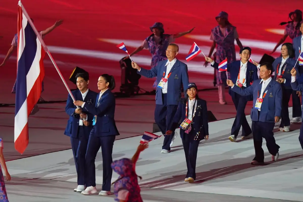 เปิดฉากแล้ว! พิธีเปิดเอเชียนเกมส์ 2026 'ทัดดาว-เฉลิมฉาน' ถือธงชาติไทยนำขบวน