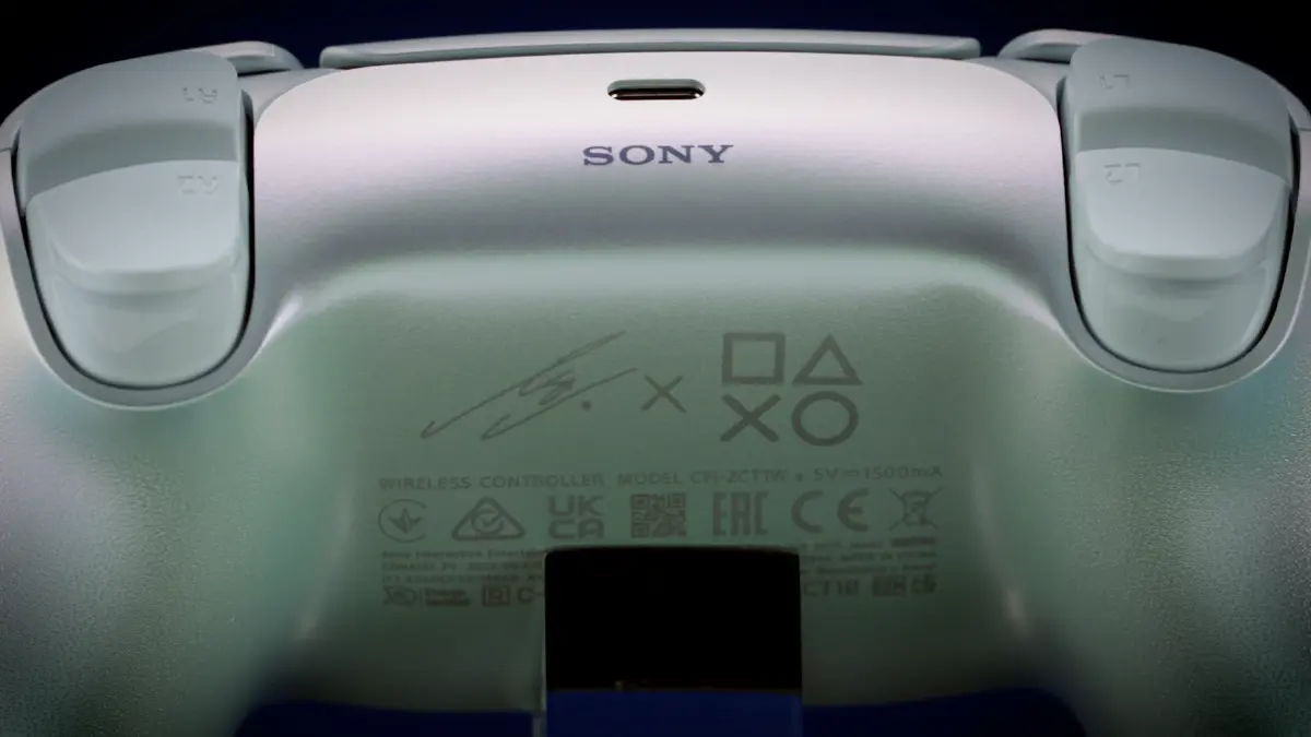 สวัสดีค่า PlayStation! เปิดตัวคอนโทรลเลอร์ไร้สาย Lisa Limited Edition ที่ลิซ่าร่วมออกแบบ
