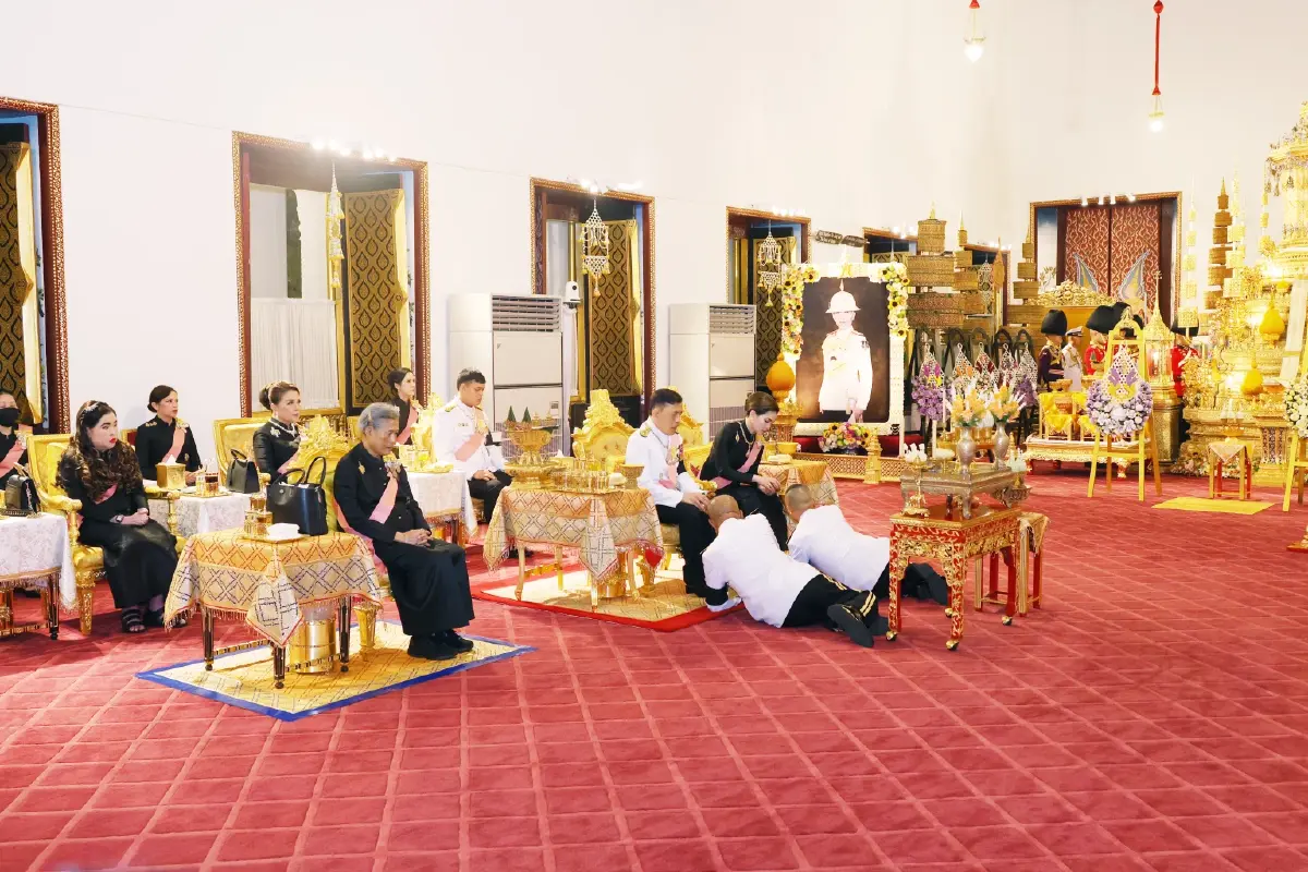 ในหลวง-พระราชินี ทรงบำเพ็ญพระราชกุศลสตมวาร 100 วัน 'เจ้าฟ้าพัชรกิติยาภาฯ'