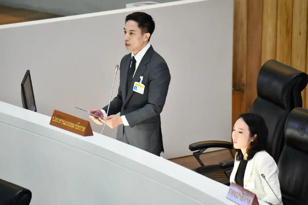 ‘สว.ข้างน้อย’ ผนึก ‘ฝ่ายค้าน’  ชงรื้อ ‘กกต.-ระบบเลือกตั้ง’
