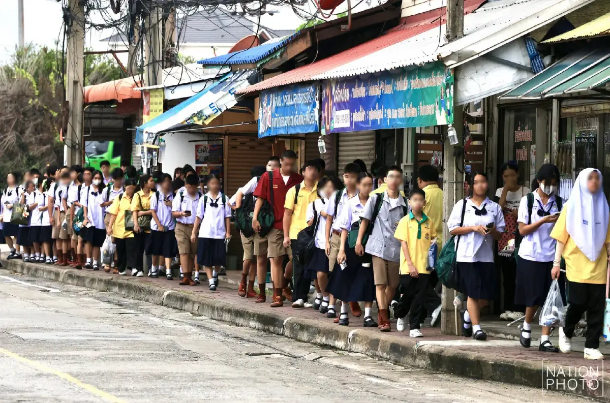 โรงเรียนเทพศิรินทร์ นนทบุรี เปิดเรียนวันแรก หลังเหตุกราดยิงสะเทือนขวัญ