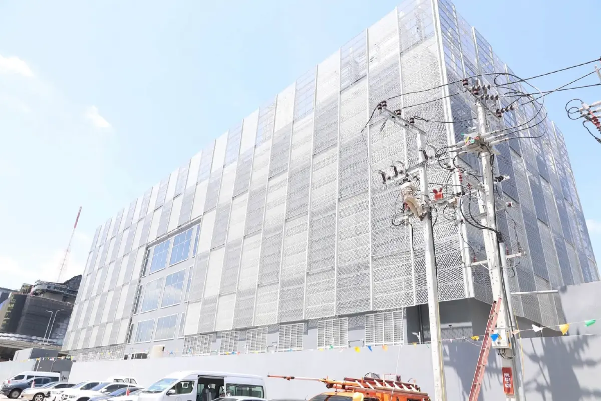 คพ. ลุยตรวจ Data Center พระราม 9 หาต้นตอกลิ่นน้ำมัน ทำประชาชนแสบจมูก