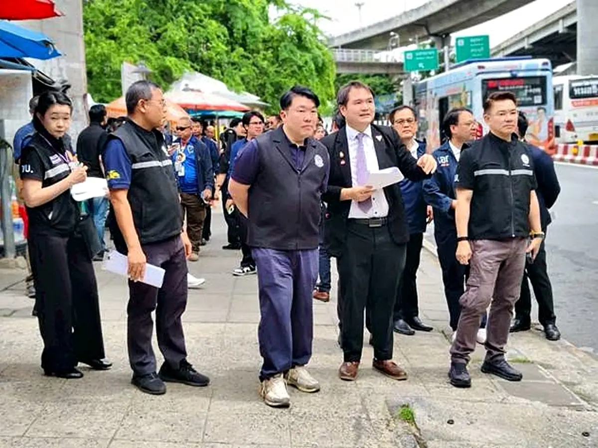 คมนาคม จัดระเบียบแท็กซี่หน้าฟิวเจอร์ฯ รังสิต บังคับใช้กม.เข้ม - ติดกล้อง CCTV AI 8 จุด