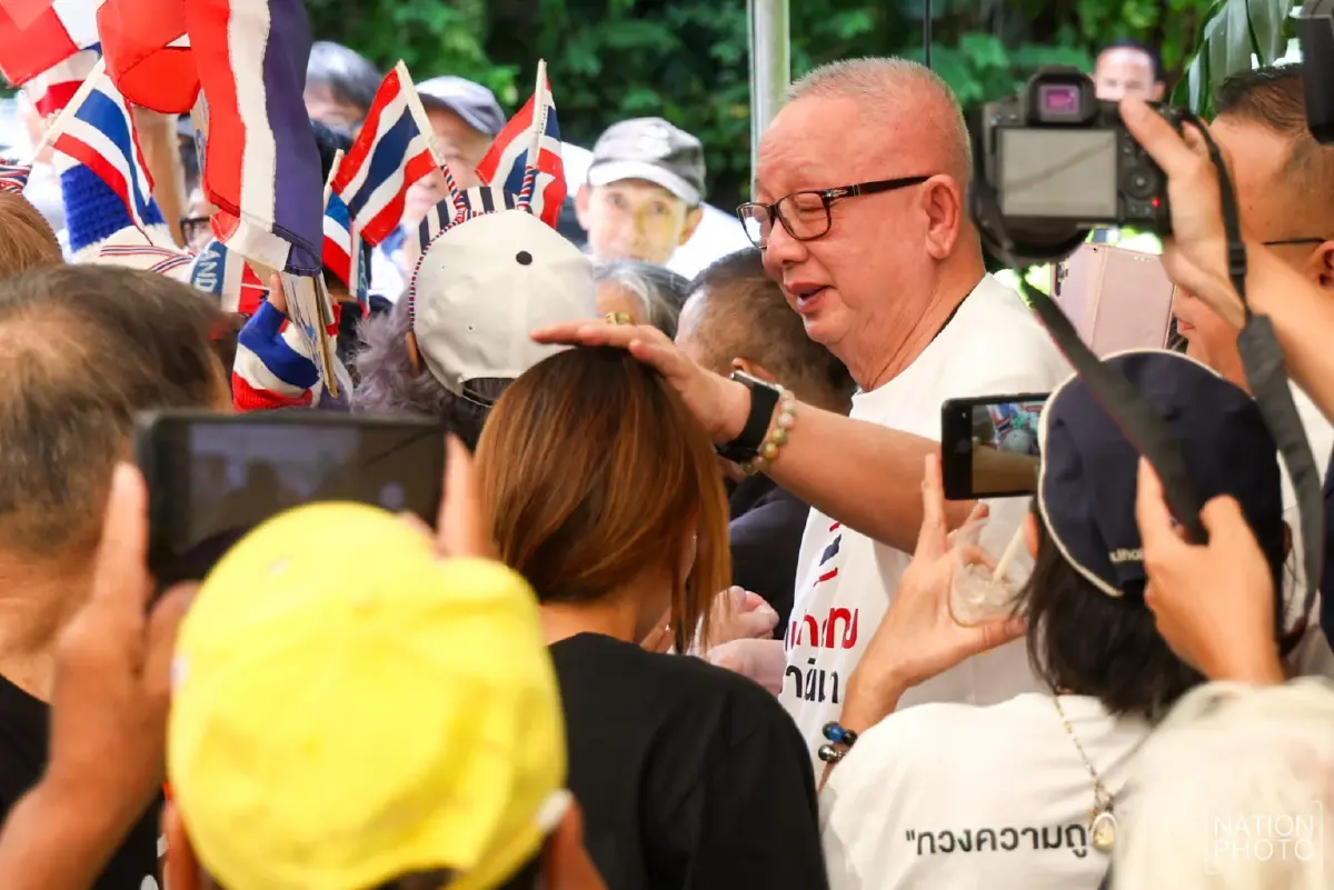 สูตรเสี้ยม‘แดง’แตก‘น้ำเงิน’ - ‘ส้ม’เดินเกมใน-นอกสภา หวังปูทางพรรคร่วมถอนตัว