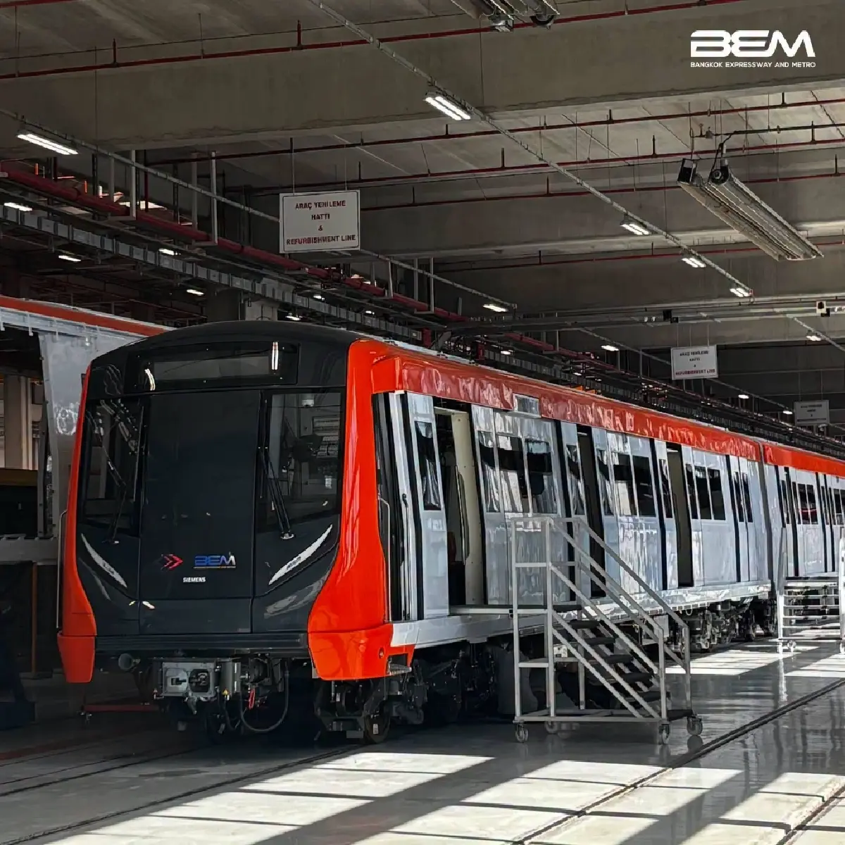 เปิดคืบหน้า 'รถไฟฟ้าสายสีส้ม' พ.ย.นี้รับขบวนแรก พร้อมวิ่งปี 70